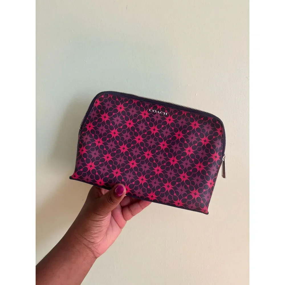Coach Waverly Signature Cosmetic Case